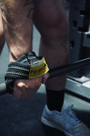 Figure 8 Lifting Straps